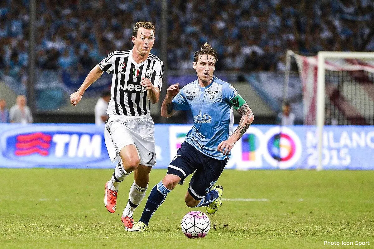 mercato ancienne cible de l om lichsteiner fonce vers la l1 iconsport liv 080815 08 02219225