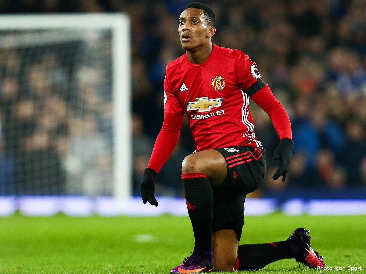 mercato anthony martial met clairement fin au suspense iconsport bpi 041216 93 66171568