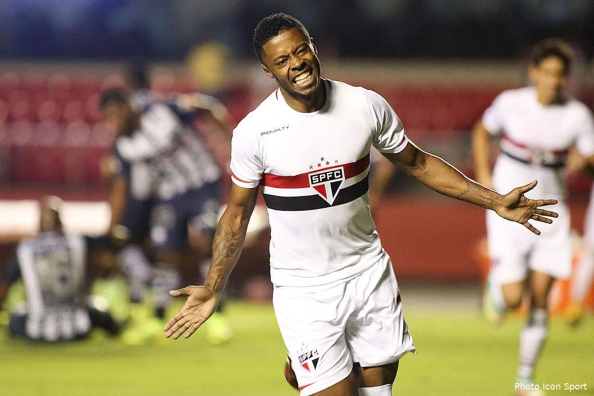 mercato apres son sejour en france bastos a trouve un club bastos 2165656