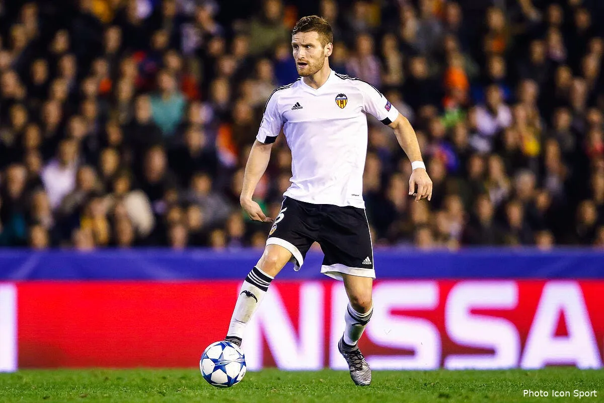 mercato arsenal met 60 me et recupere mustafi et perez iconsport bpi 091215 19 15 2152934