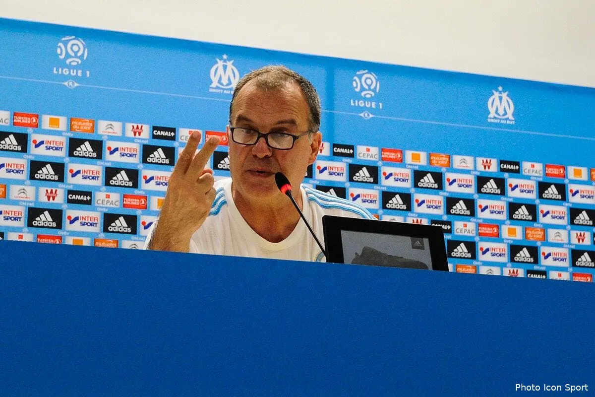 mercato bielsa a lille c est chaud bouillant iconsport pet 080815 02 01166556