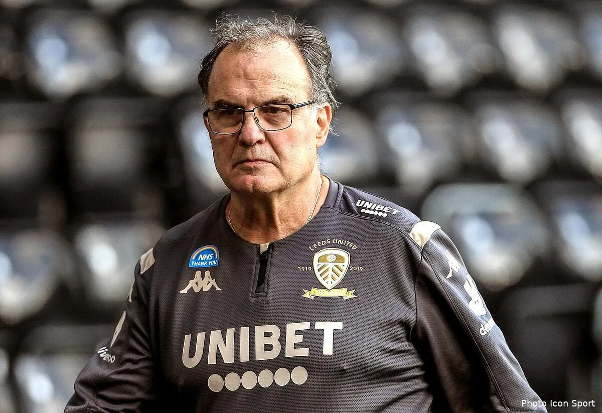 mercato cavani la piste totalement loco de bielsa icon 54652834289837