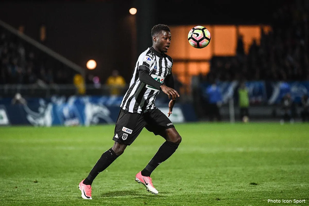 mercato ce transfert qui fait halluciner les presidents de ligue 1 iconsport dib 250417 100 25184717