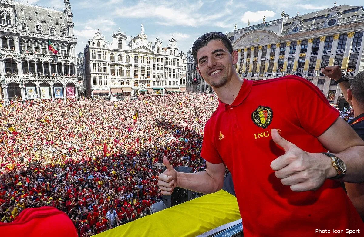 mercato courtois man utd et le real madrid au coeur d un clash royal iconsport icon bel 150718 11 10 1226641