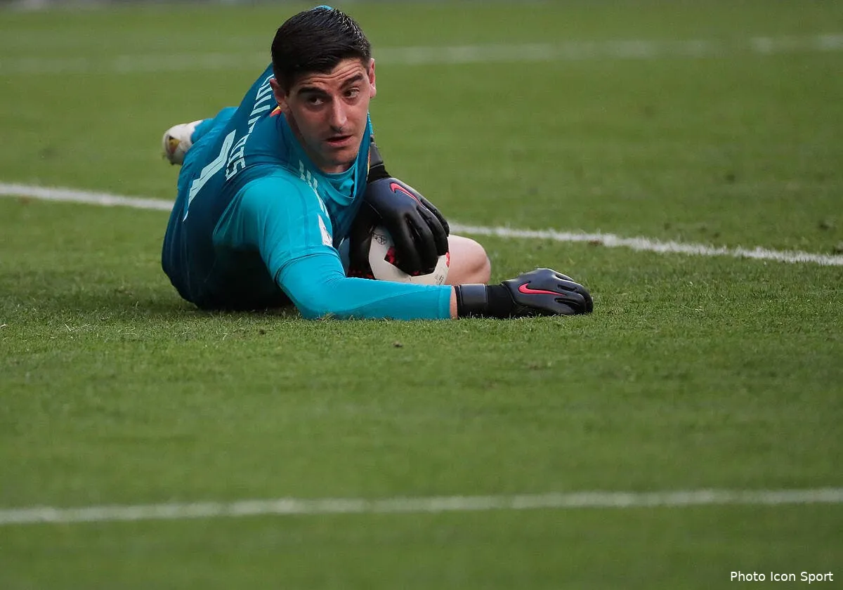 mercato courtois refuse de s entrainer il force son depart de chelsea iconsport icon spu 140718 93 13226919