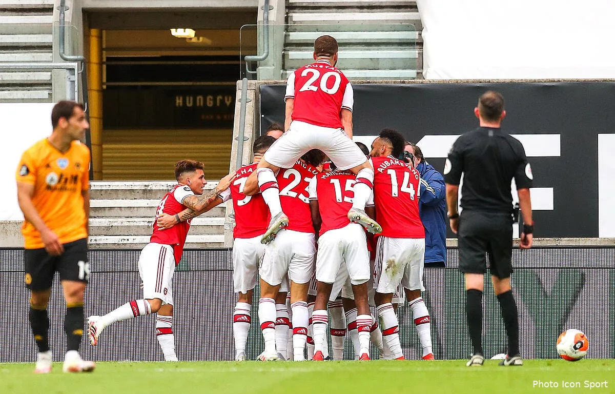 mercato faites votre choix arsenal largue 9 joueurs icon 54441990290809