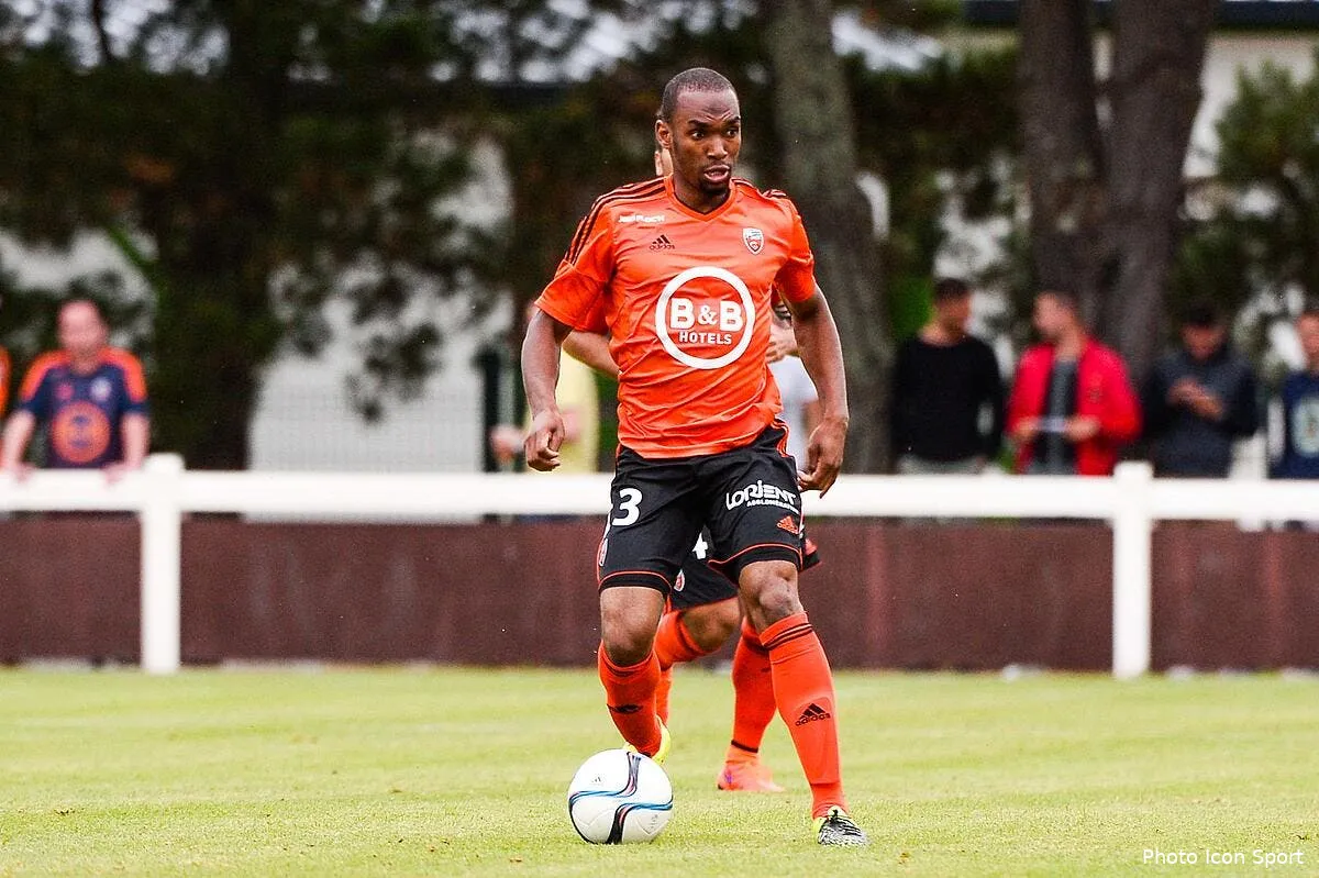 mercato forme a l om abdullah quitte lorient pour cadiz iconsport nlg 180715 09 48150700