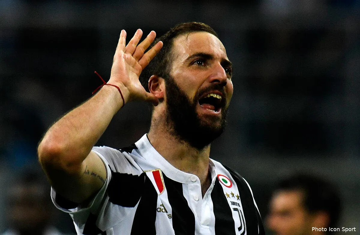 mercato gonzalo higuain au milan ac c est chaud bouillant iconsport icon ipp 280418 94 13226247