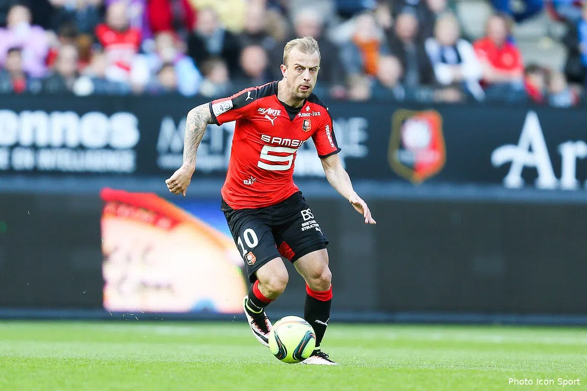 mercato grosicki lache rennes pour la premier league grosicki 1153606