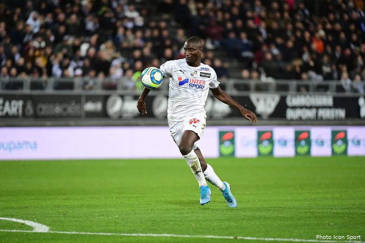 mercato guirassy arrive a rennes adieu slimani icon winter 02112019106028292609