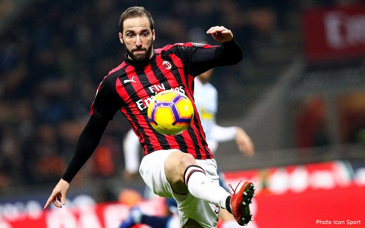 mercato higuain a chelsea le big transfert de l hiver se precise icon lp 9005393241301