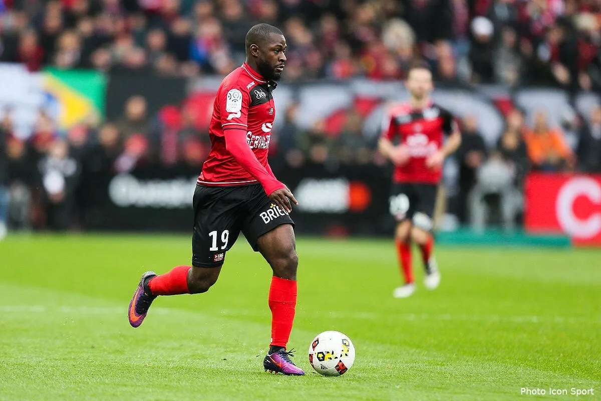 mercato hull ou guingamp salibur ne sait toujours pas ou il doit jouer iconsport vmi 201116 08 53169584