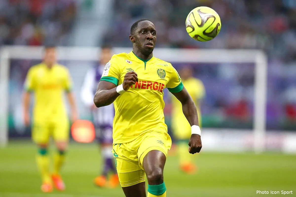 mercato issa cissokho va signer a angers iconsport blo 250415 04 17169124