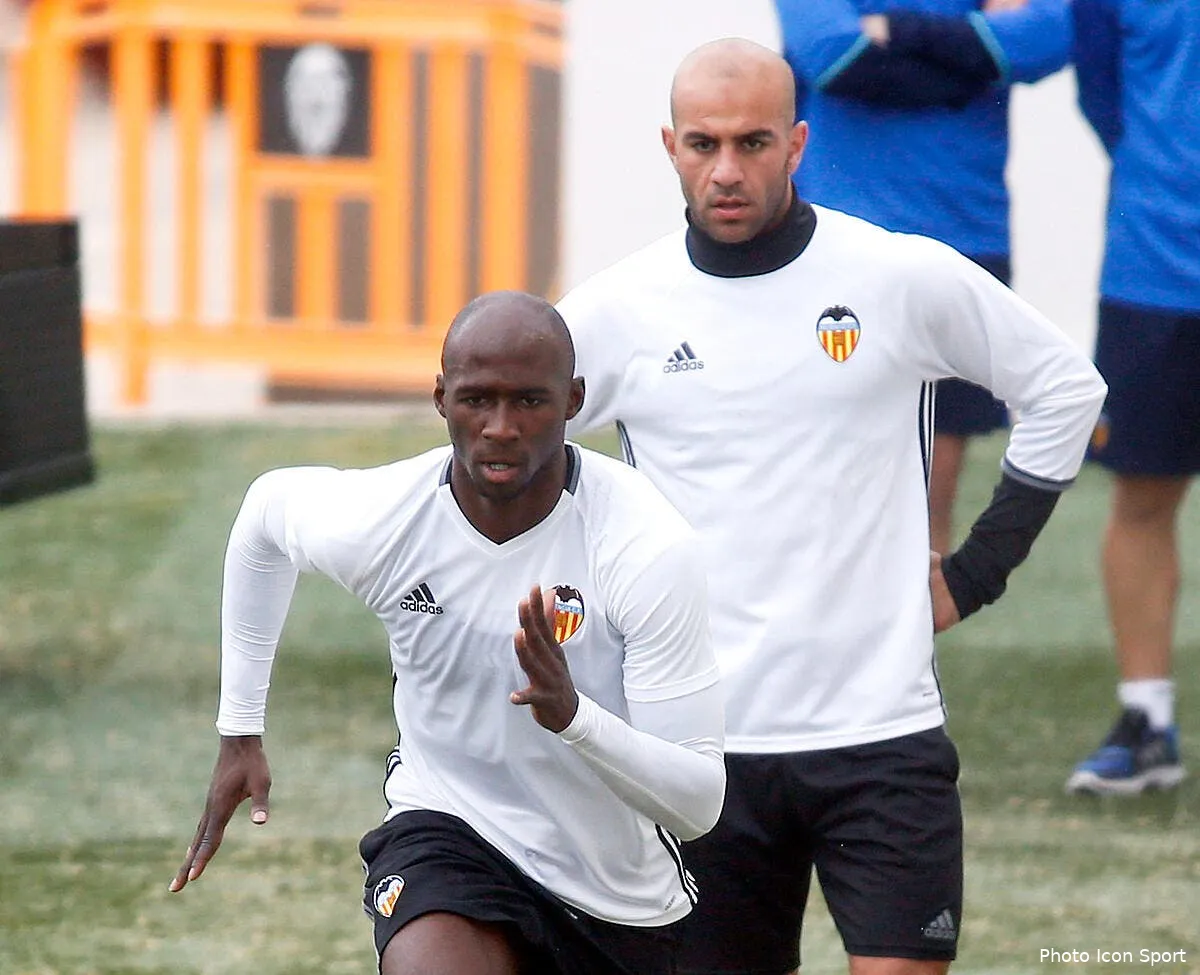 mercato l ol et l om devront se mettre en quatre pour abdennour iconsport mar 121016 93 08182857