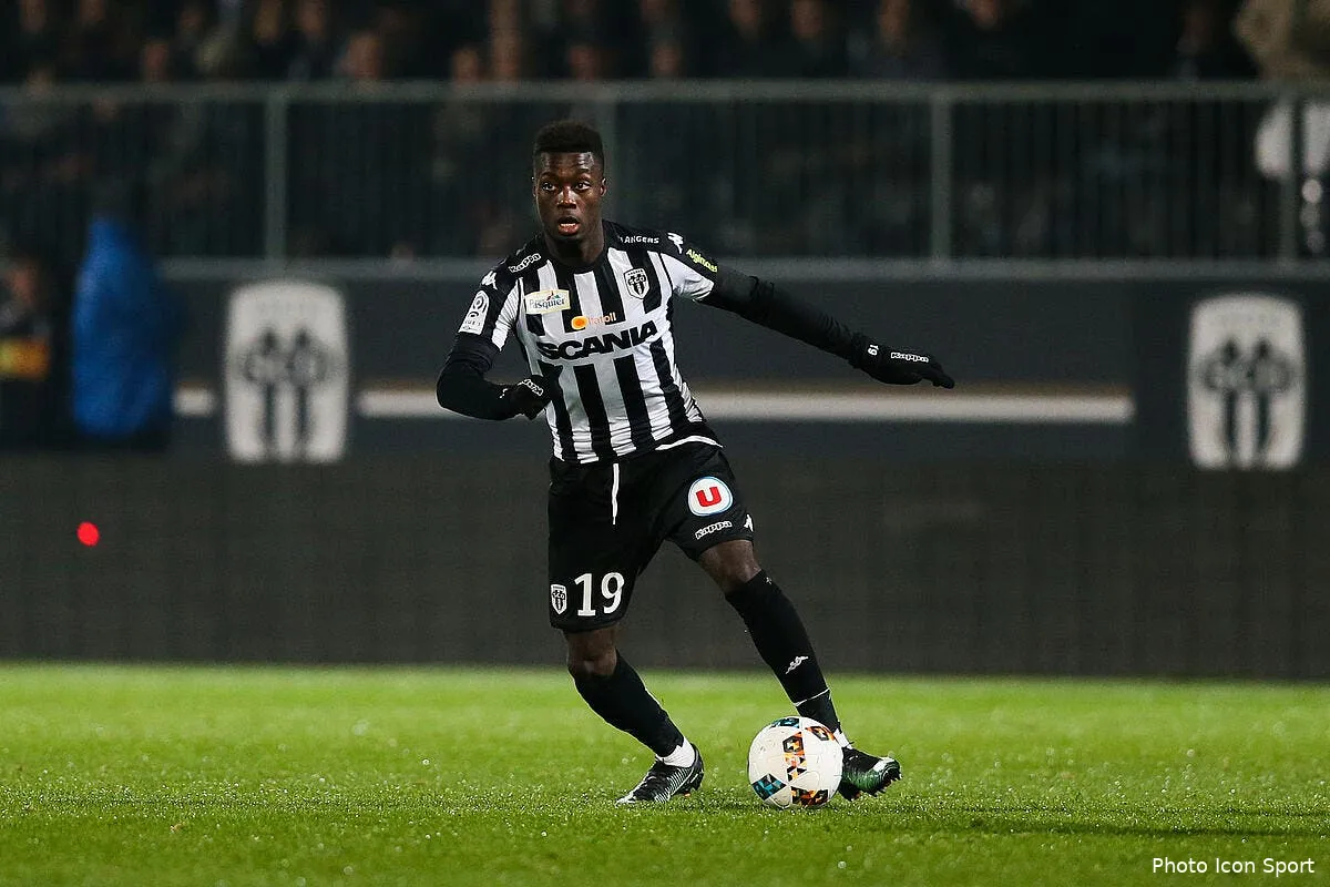 mercato l om fait une offre pour recruter pepe iconsport vmi 161216 08 33168074