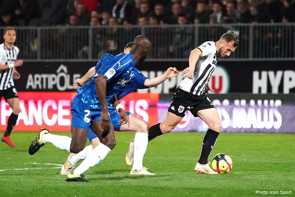 mercato l om l ol et le betis sur un ailier de l1 a 8 me icon lem 160319 01 06250585