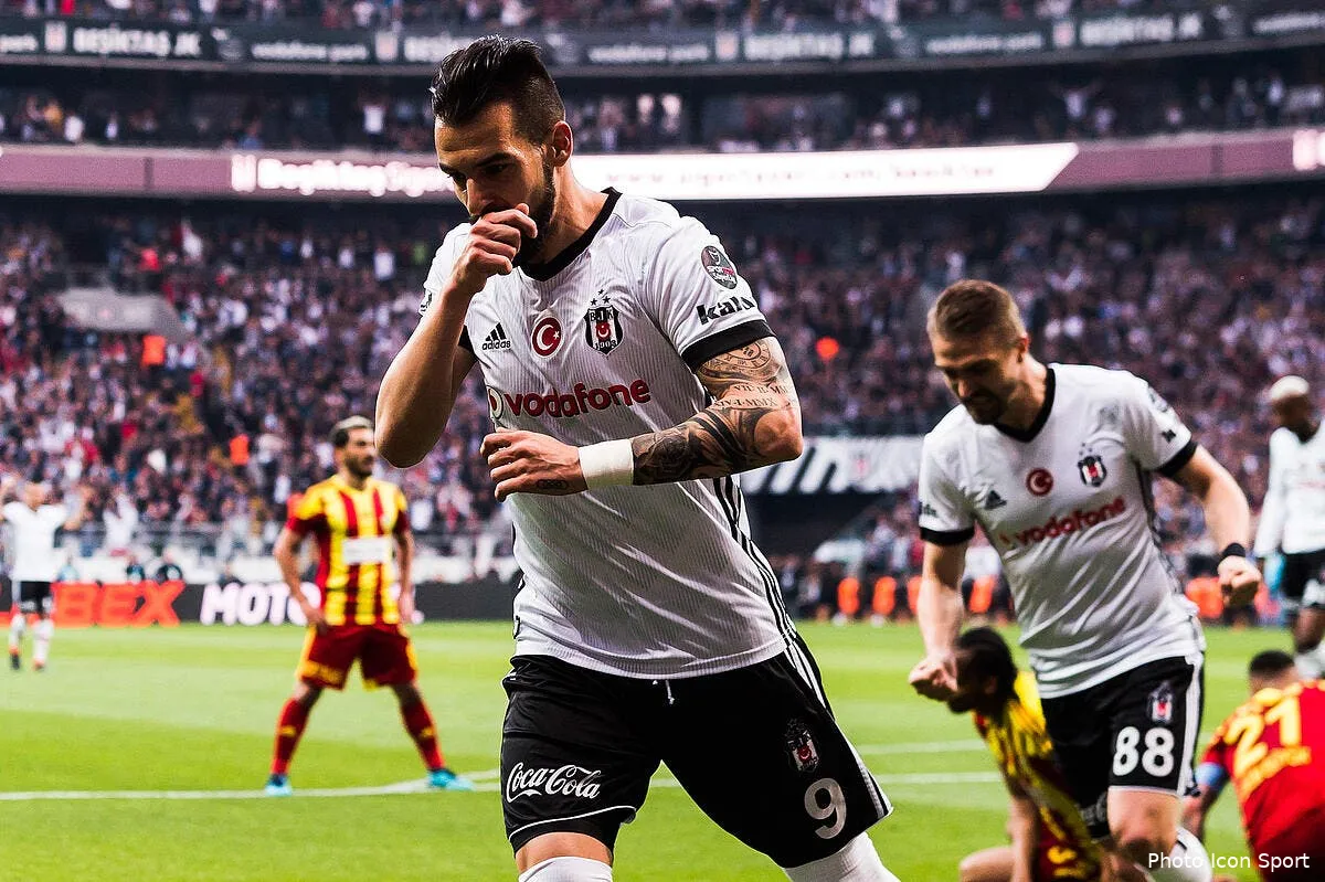 mercato l om rennes et monaco a l affut pour ce buteur de renom negredo229297