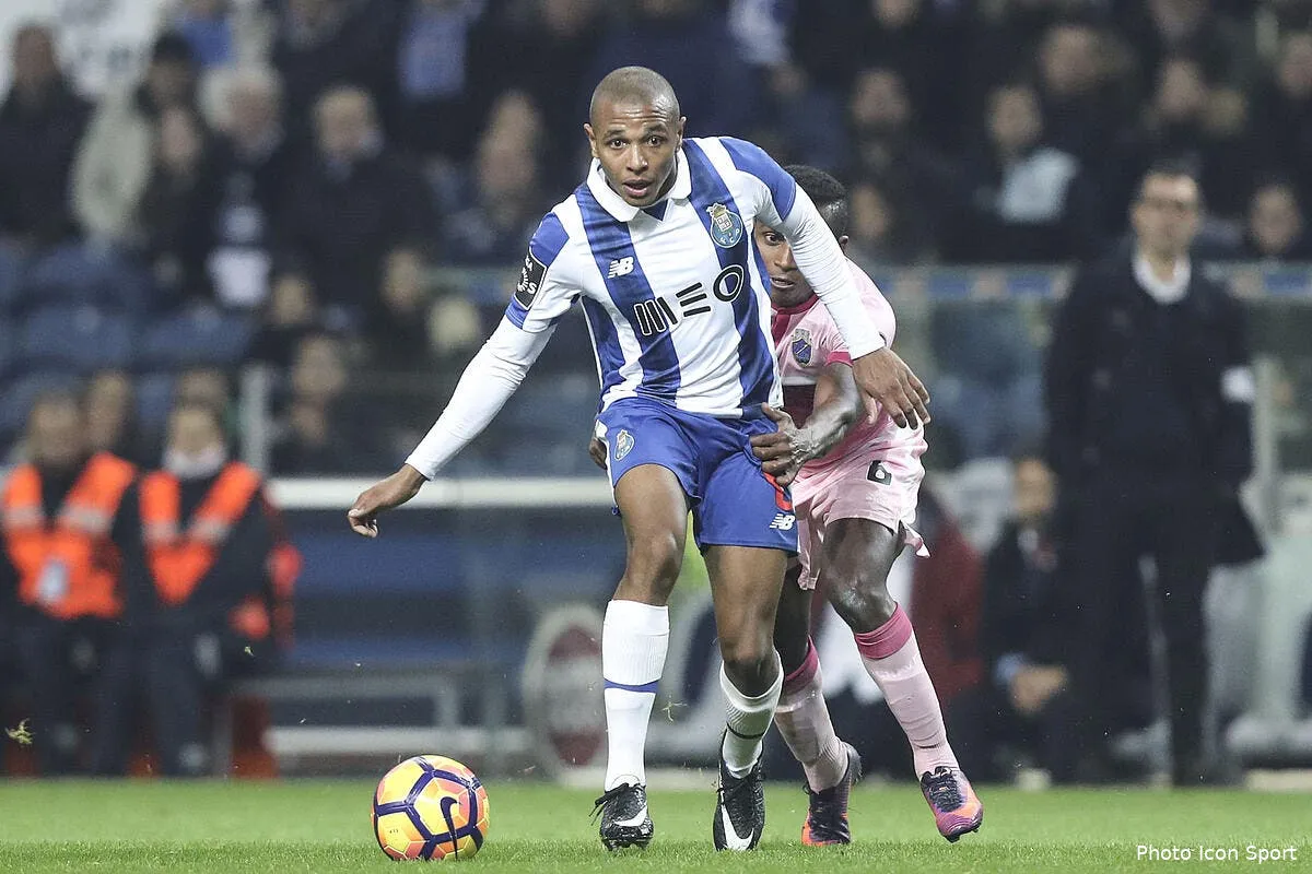 mercato l om tente par un coup double au fc porto iconsport glo 191216 10 07172244