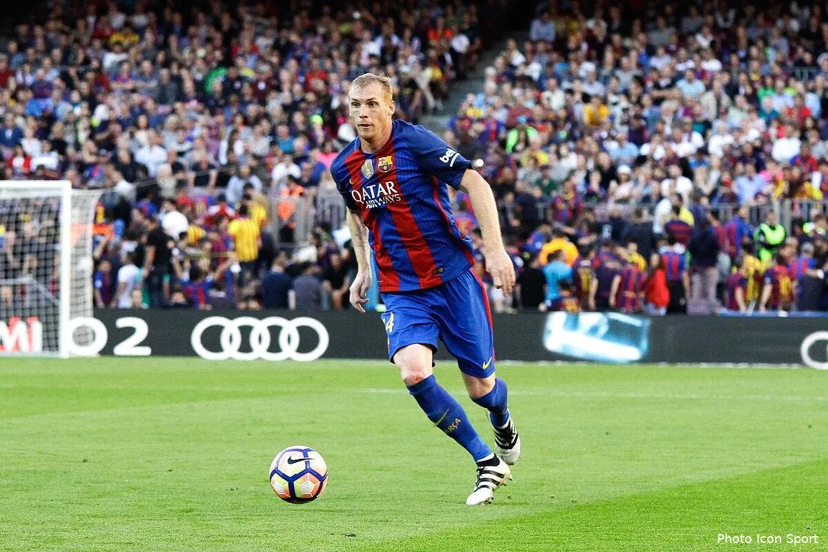 mercato le barca autorise un essai de jeremy mathieu au sporting iconsport plu 151016 08 04184977