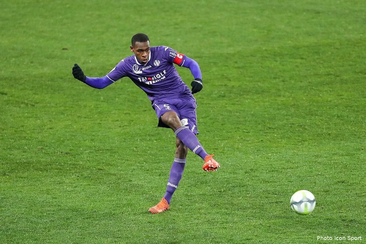 mercato liverpool concurrence le barca pour ce defenseur de l1 icon blo 291117 45 08210409