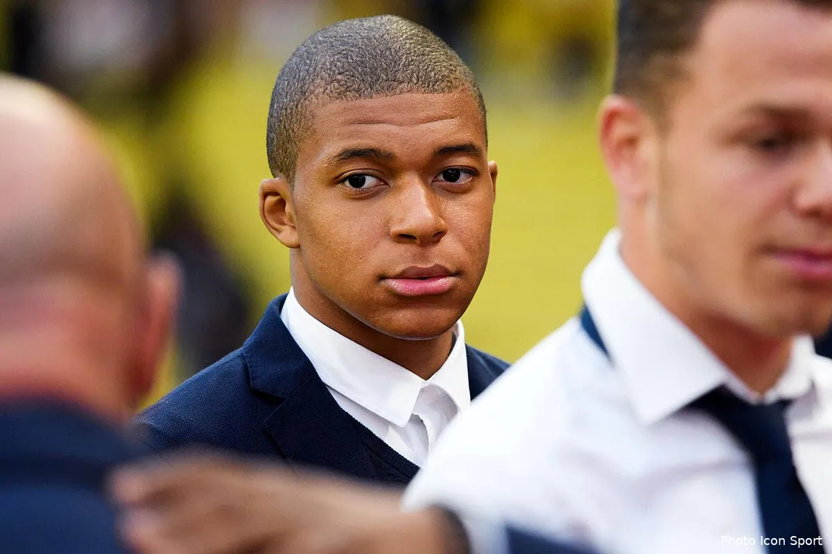 mercato mbappe au real un coup tordu de l agent de cristiano ronaldo iconsport liv 030517 89 23179014