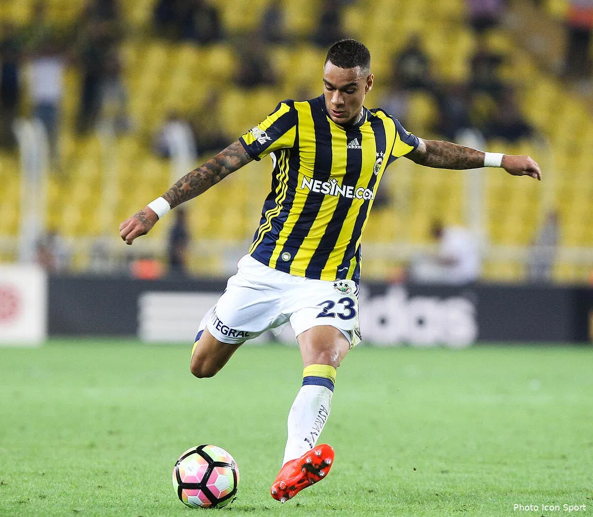 mercato on a retrouve van der wiel au canada iconsport ses 280816 93 06207979