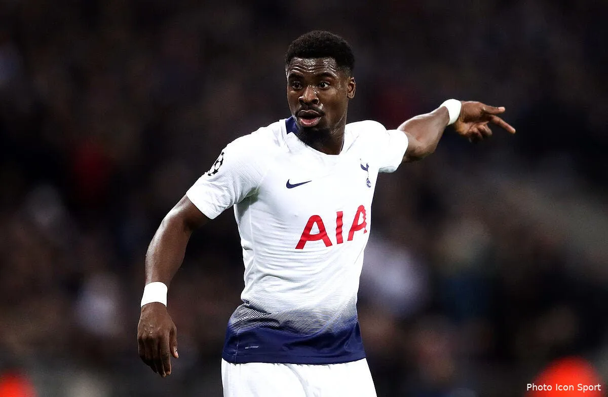 mercato par ici la sortie tottenham solde aurier a moitie prix aurier 17248503