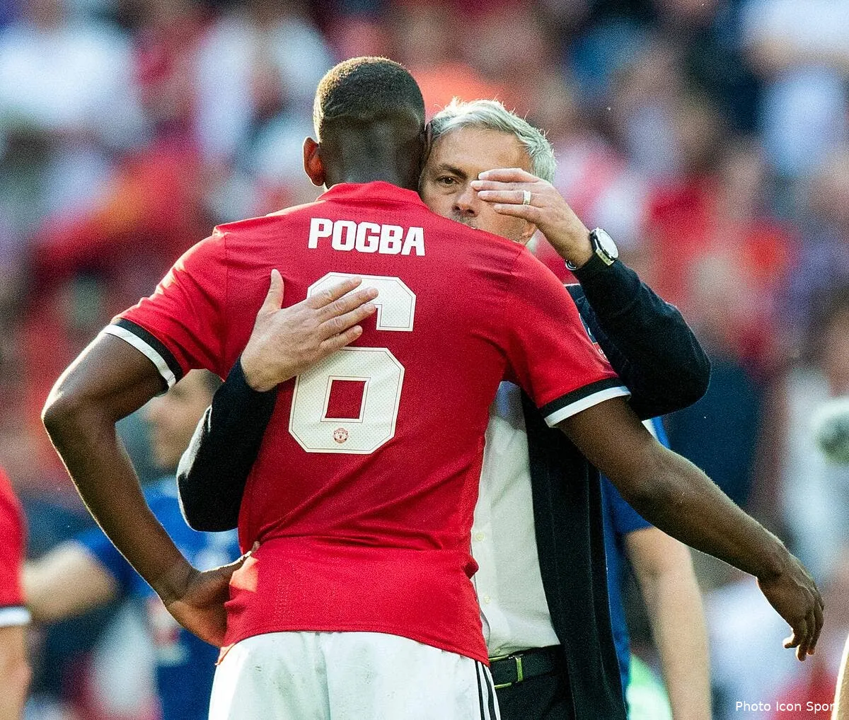 mercato paul pogba n ira pas au barca mourinho a tape du poing sur la table iconsport icon 36607307226949