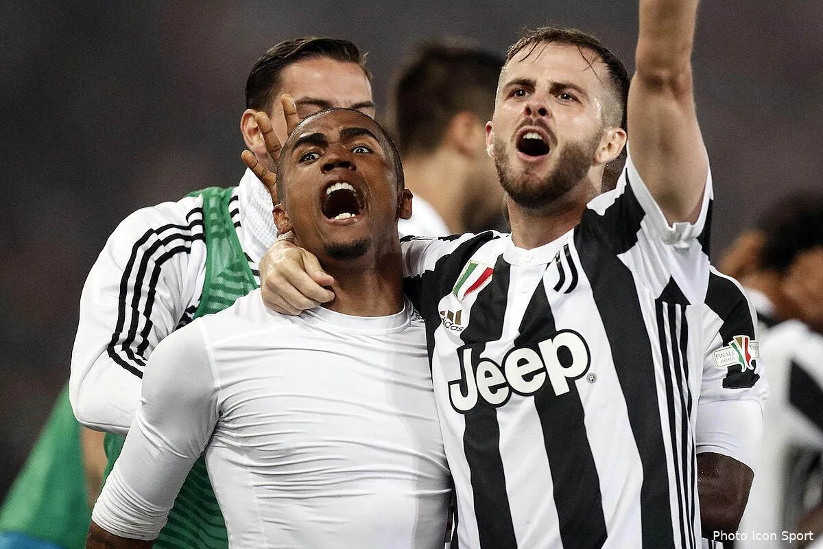 mercato pjanic tente par le barca la reponse cinglante de la juventus iconsport icon ans 090518 73 127222307