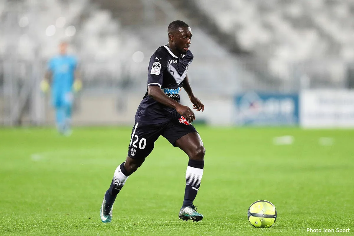 mercato sabaly renvoye a bordeaux pour un probleme de genou iconsport icon blo 160118 08 30226017