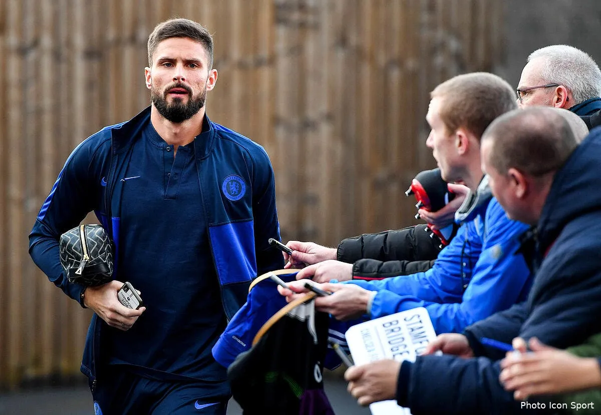 mercato un contrat pret en italie giroud prefere attendre mourinho giroud 40278353