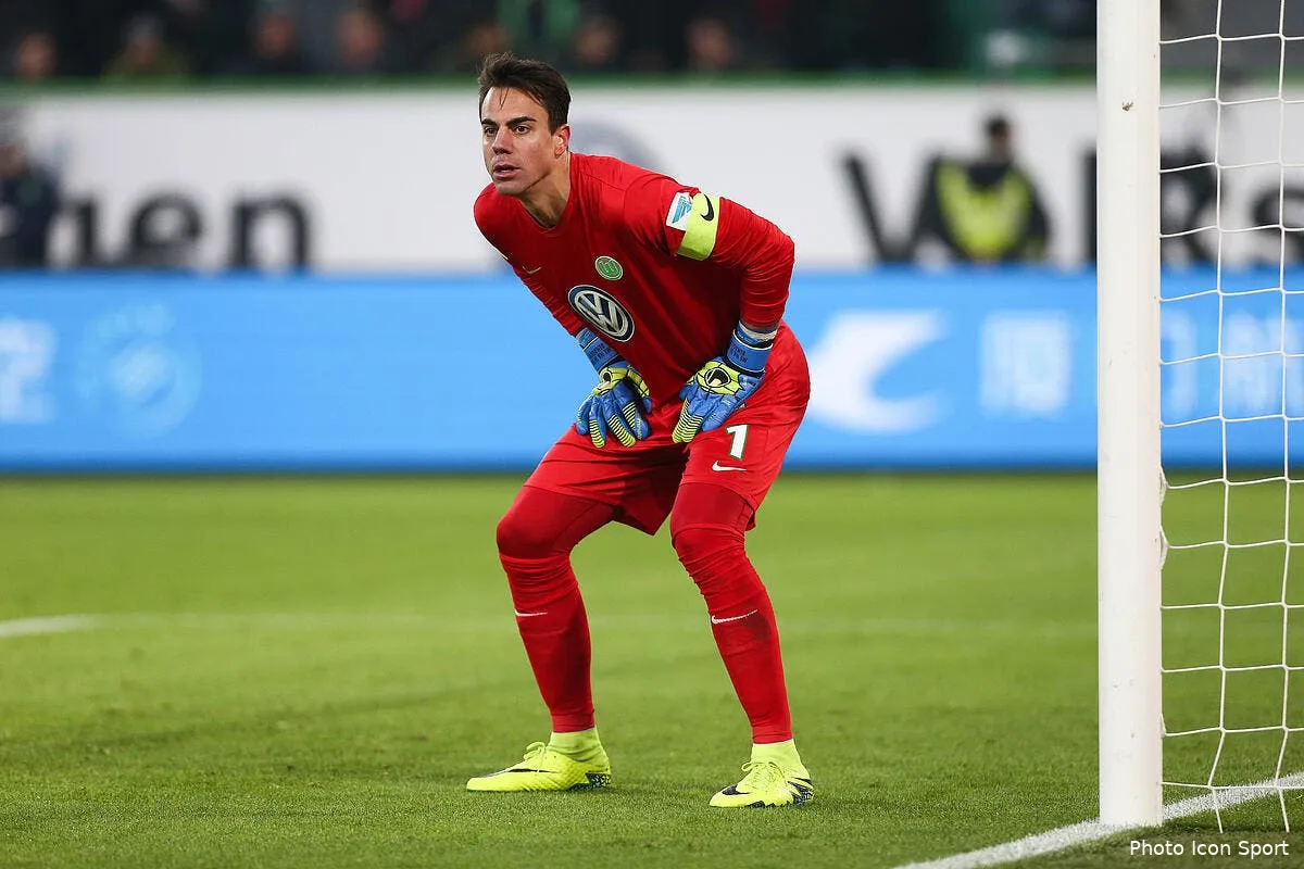 mercato un gardien suisse proche de signer a monaco iconsport fir 140217 10 09182993