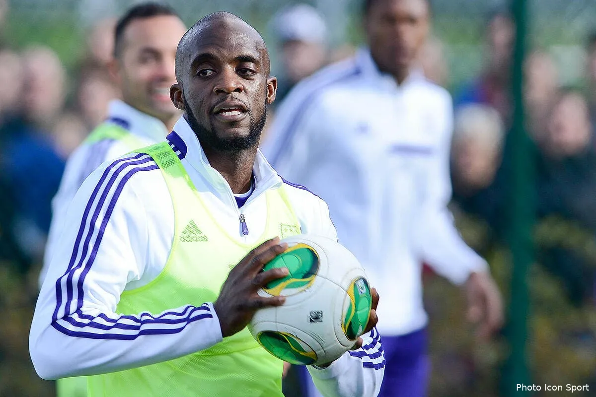 mercato une ancienne star du psg lance un appel a la l1 momo sissoko 1148180