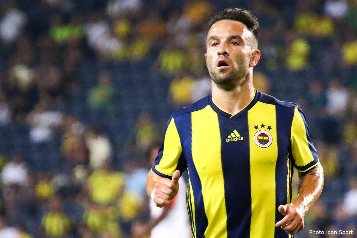 mercato valbuena trolle magnifiquement la presse turque icon ses 210718 38 30226755