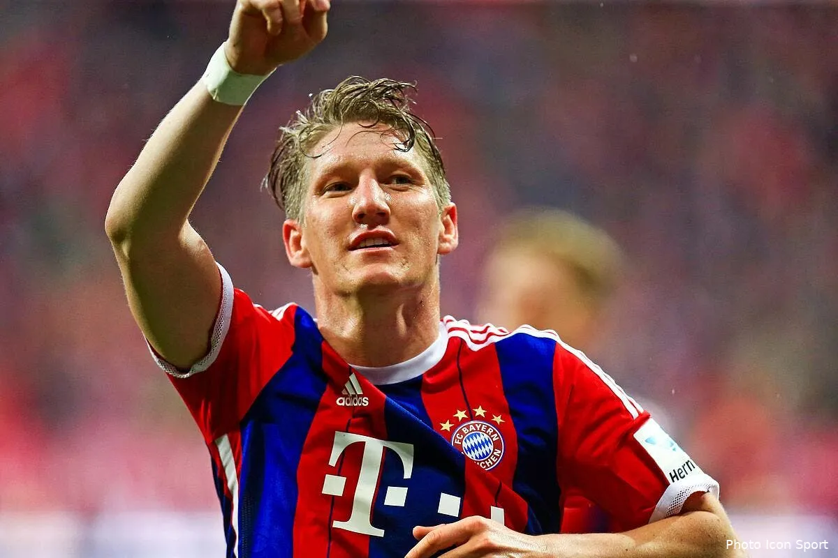 mercato vers un incroyable retour de schweinsteiger au bayern munich iconsport mis 250415 09 03150644