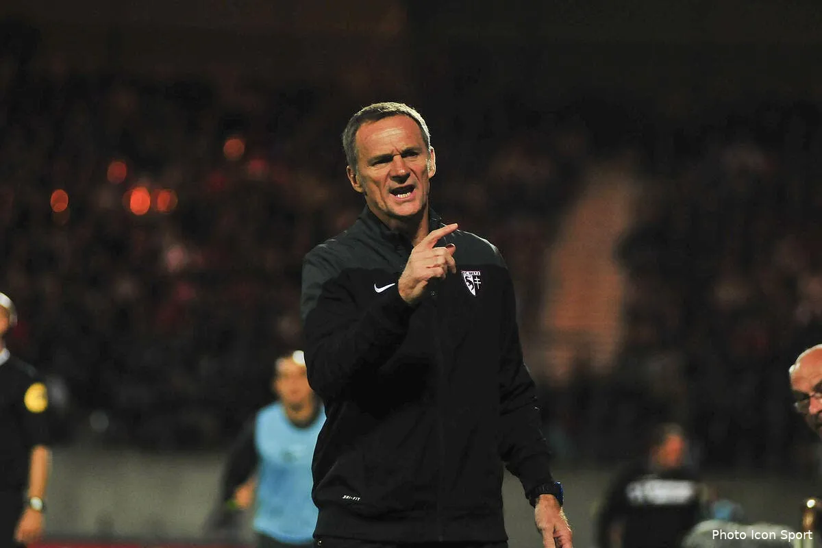 metz ne meritait pas mieux et l avoue iconsport bre 240914 09 0393651