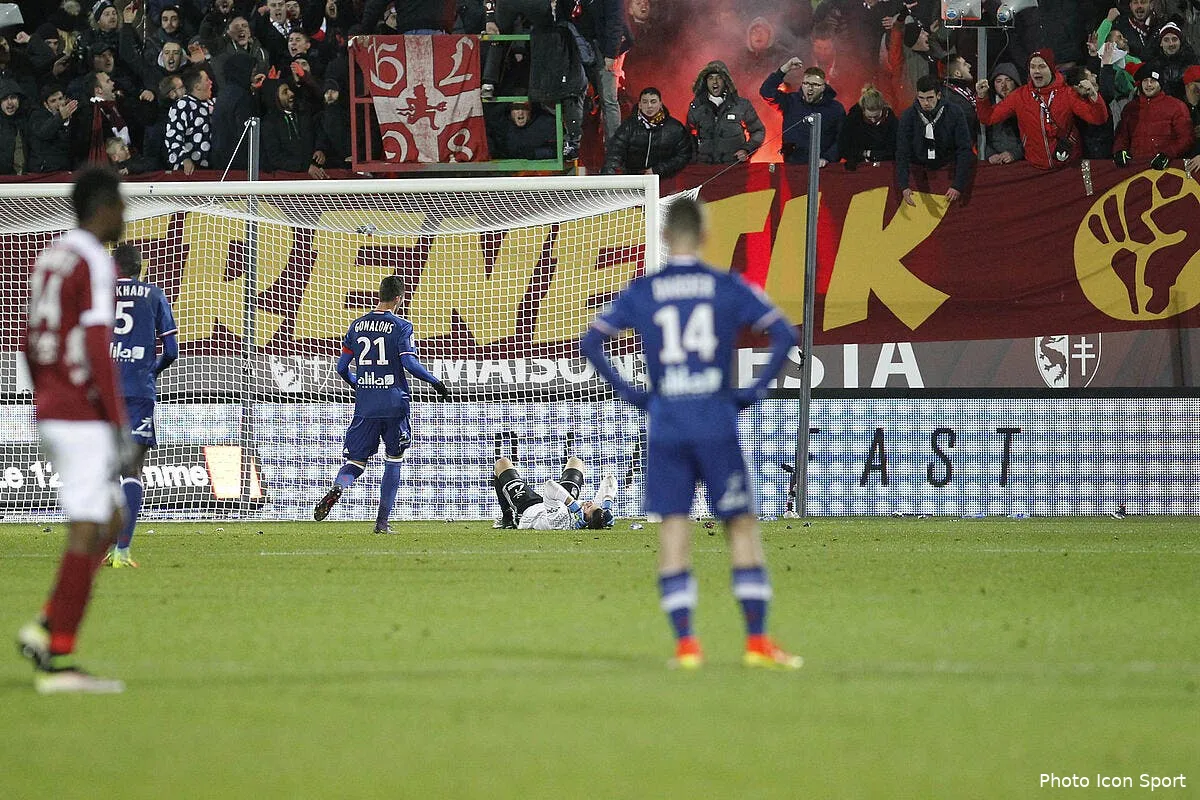 metz ol la lfp promet d etre tres severe apres l annulation du match iconsport mrv 031216 58 15163014