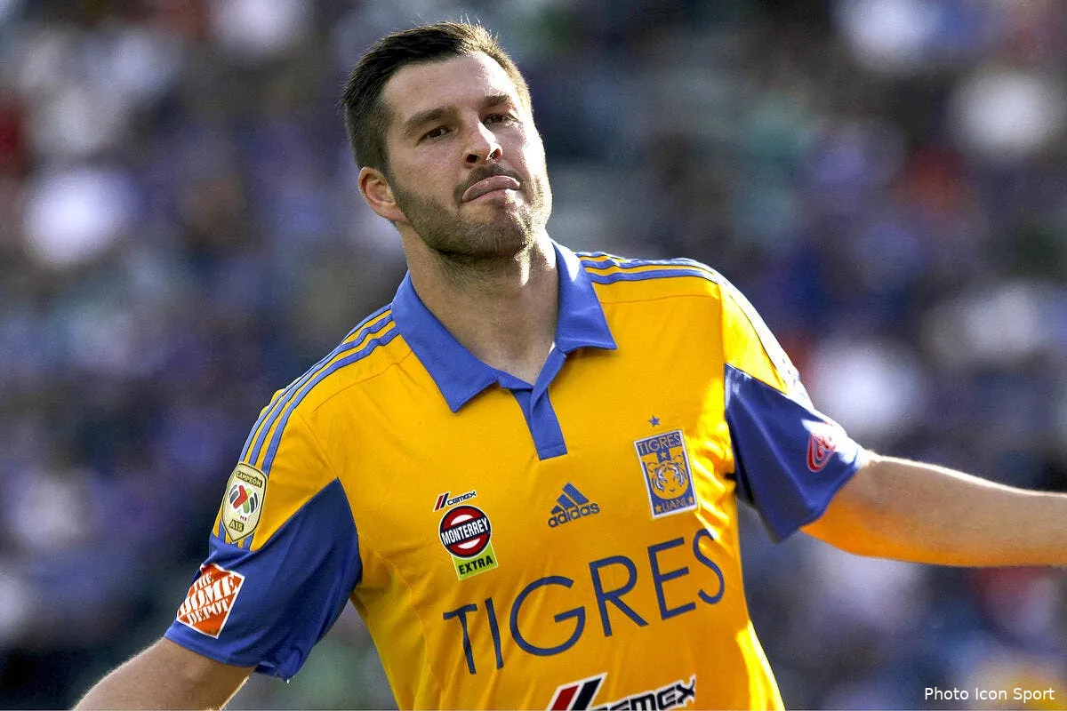 mex gignac se fait detruire par le legendaire hugo sanchez iconsport vis 070516 05 02161736