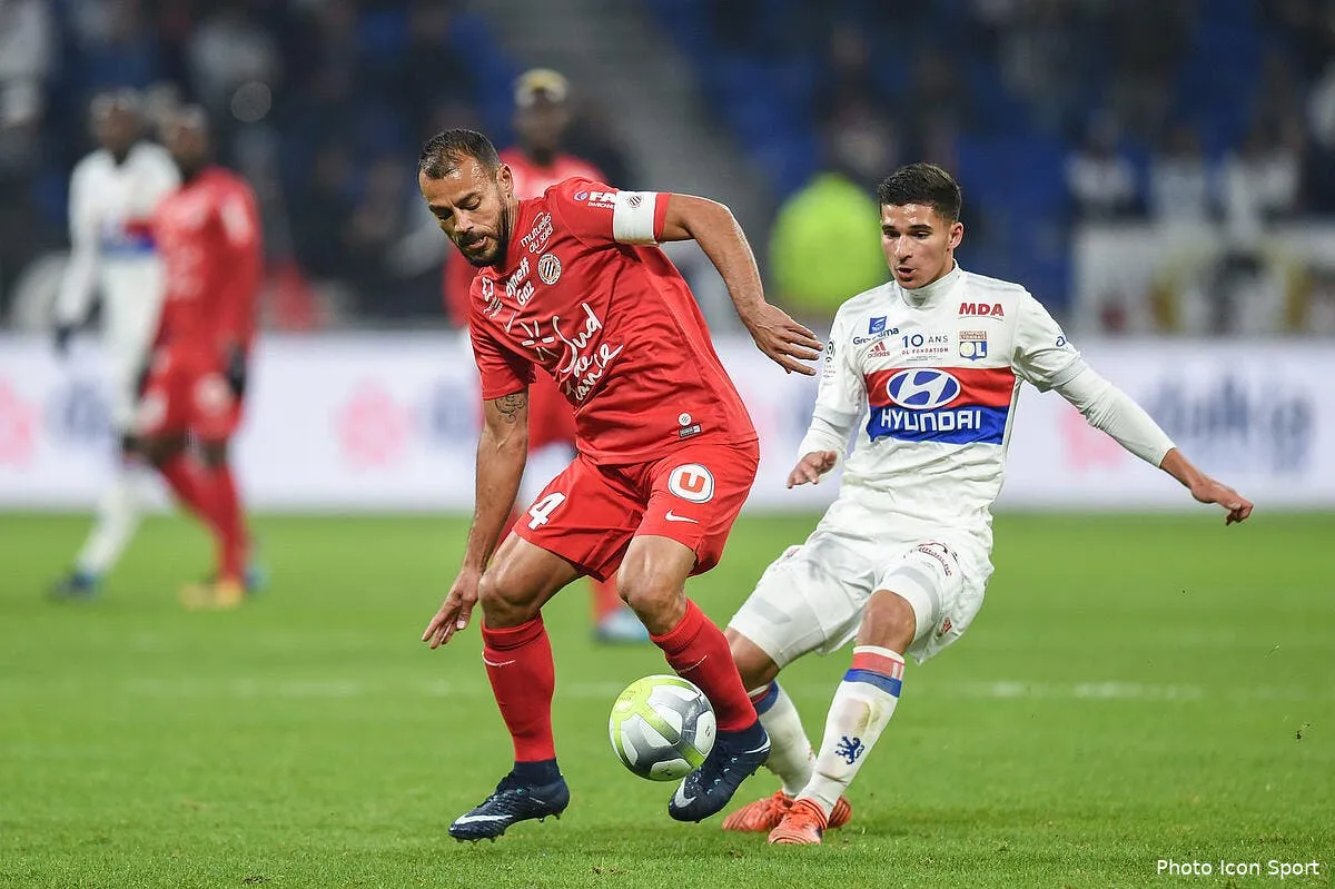 mhsc hilton previent tout le monde le mhsc va garer le bus contre l ol icon dim 191117 10 36203049