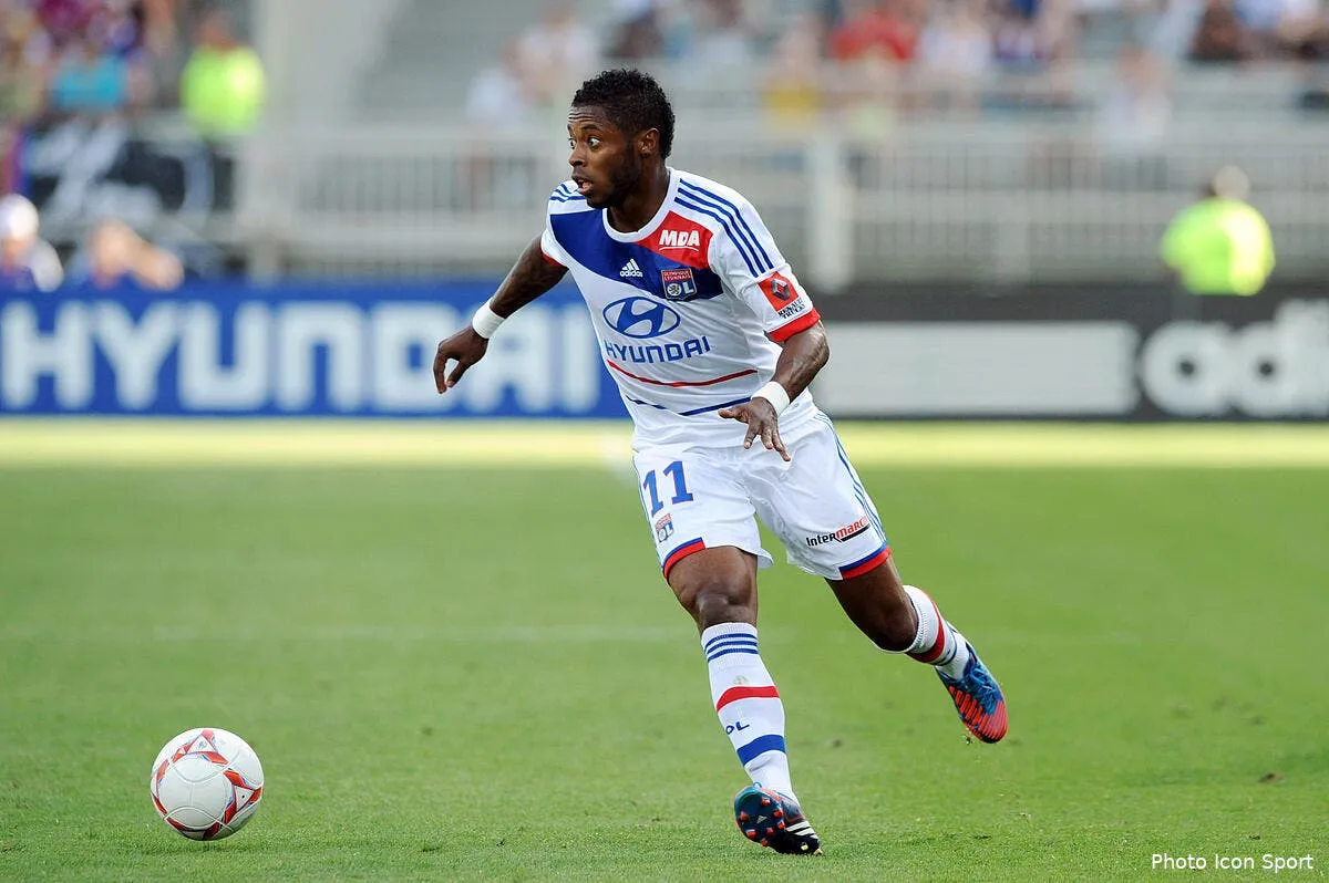 michel bastos en passe de quitter l ol pour fulham iconsport jpt 180812 404 7939244