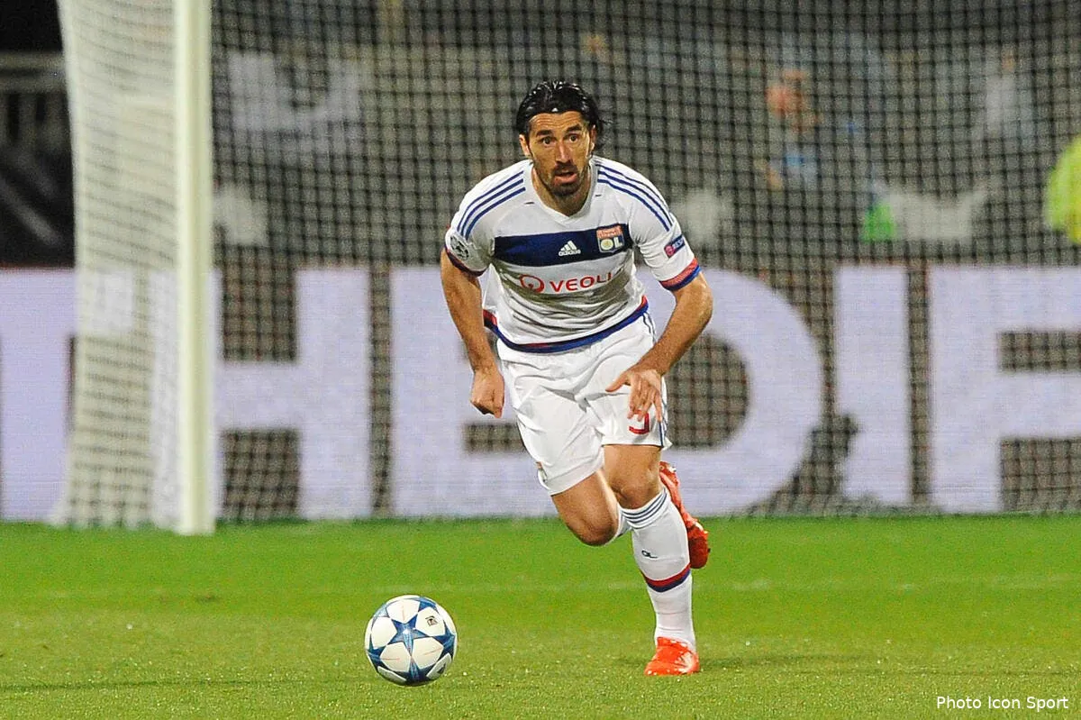 milan bisevac proche de quitter l ol pour la lazio iconsport jpt 290915 08 52129597