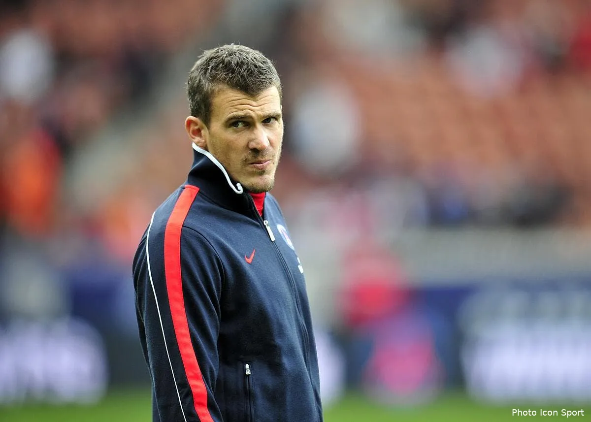 mis au placard au psg douchez pourrait rebondir a nice iconsport noe 220412 61 5834076