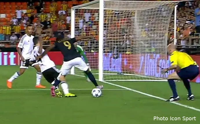 monaco chambre l arbitre et son penalty oublie cmzjercxaaihu4m118673