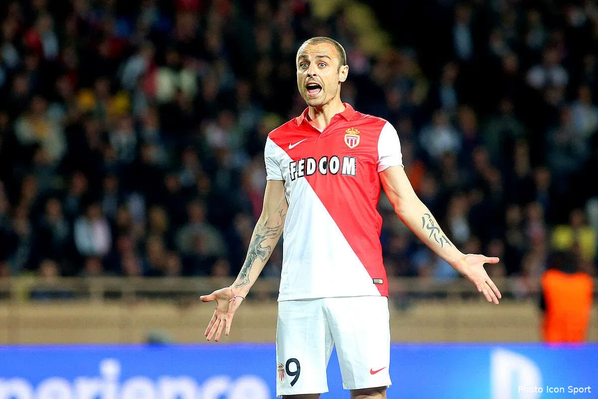 monaco confirme les departs de berbatov et stekelenburg iconsport hao 220415 05 11112753