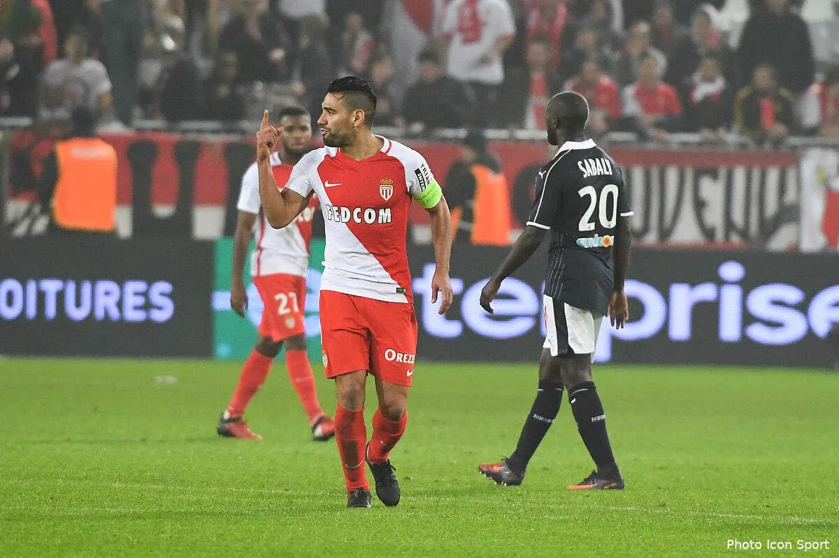 monaco fait payer le tarif bordeaux prend cher falcao 25163800
