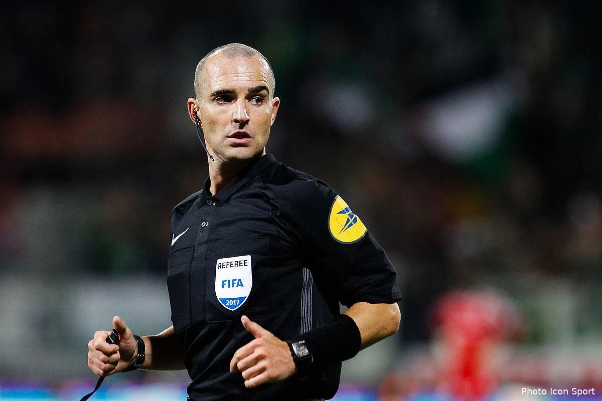 monaco raggi en furie contre l arbitre pour son penalty inexistant iconsport mrv 200517 08 49211003