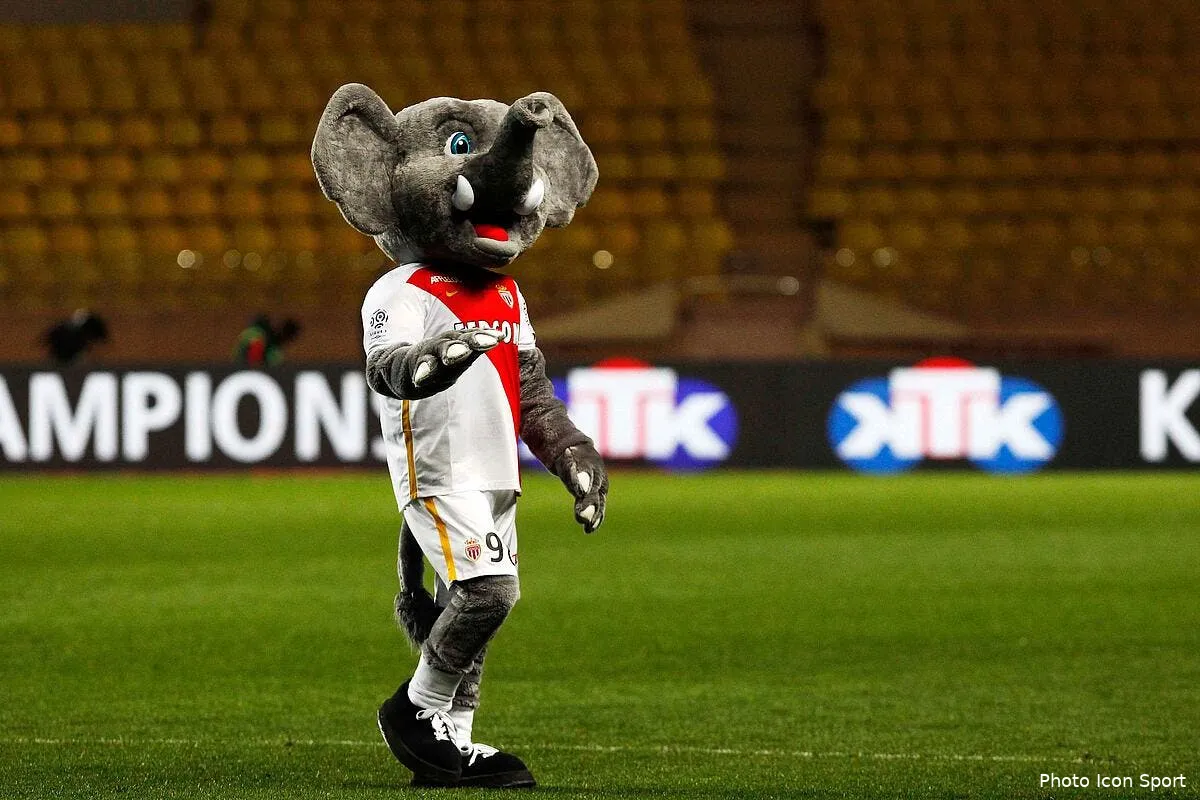 monaco remballe son teaser sur benjamin mendy iconsport anp 110316 09 43146710