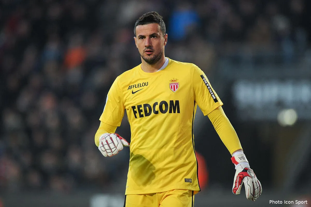 monaco subasic se contrefout du trophee unfp a 20 euros iconsport fer 240416 11 17141412