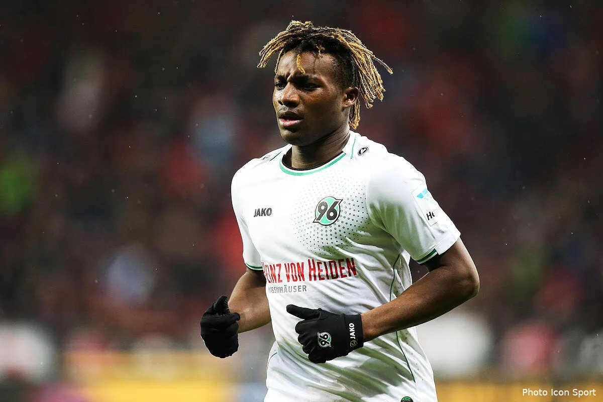 monaco un accident et un faux permis de conduire pour saint maximin iconsport fir 310116 08 10138810