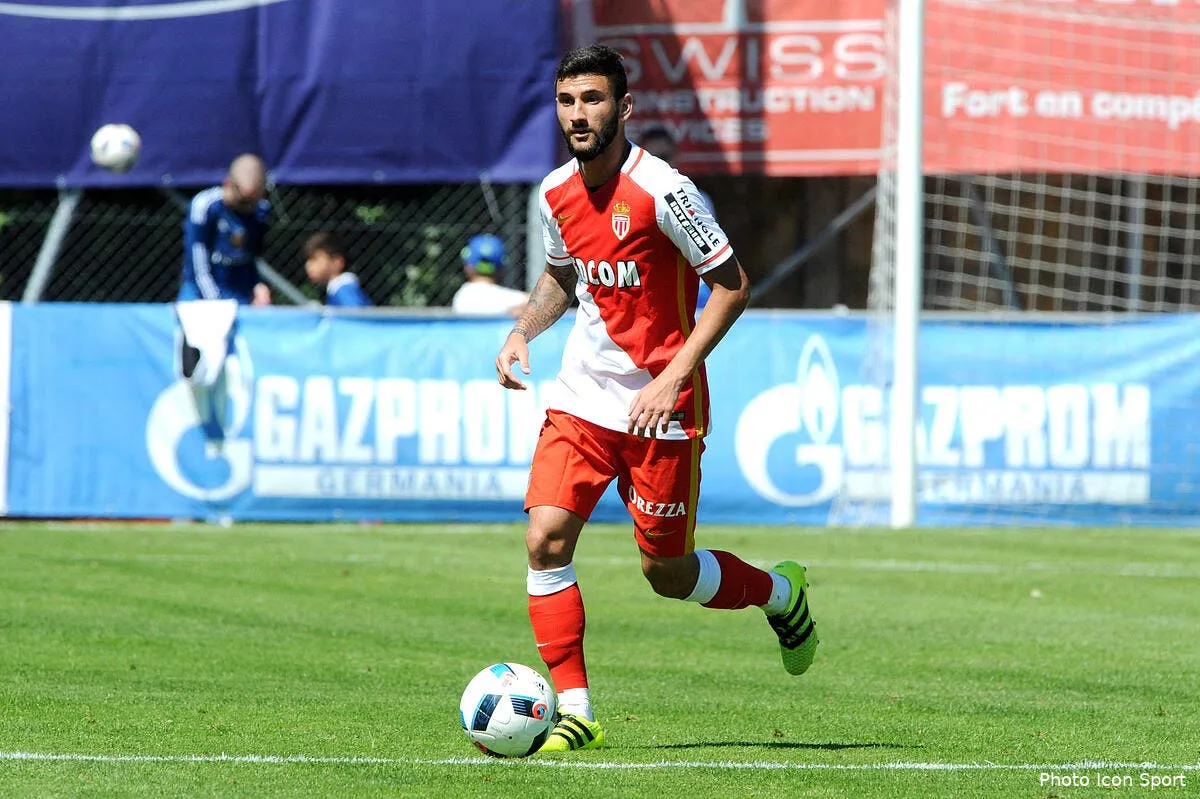 monaco un attaquant sur le depart pour secourir angers iconsport jpt 160716 04 30155912
